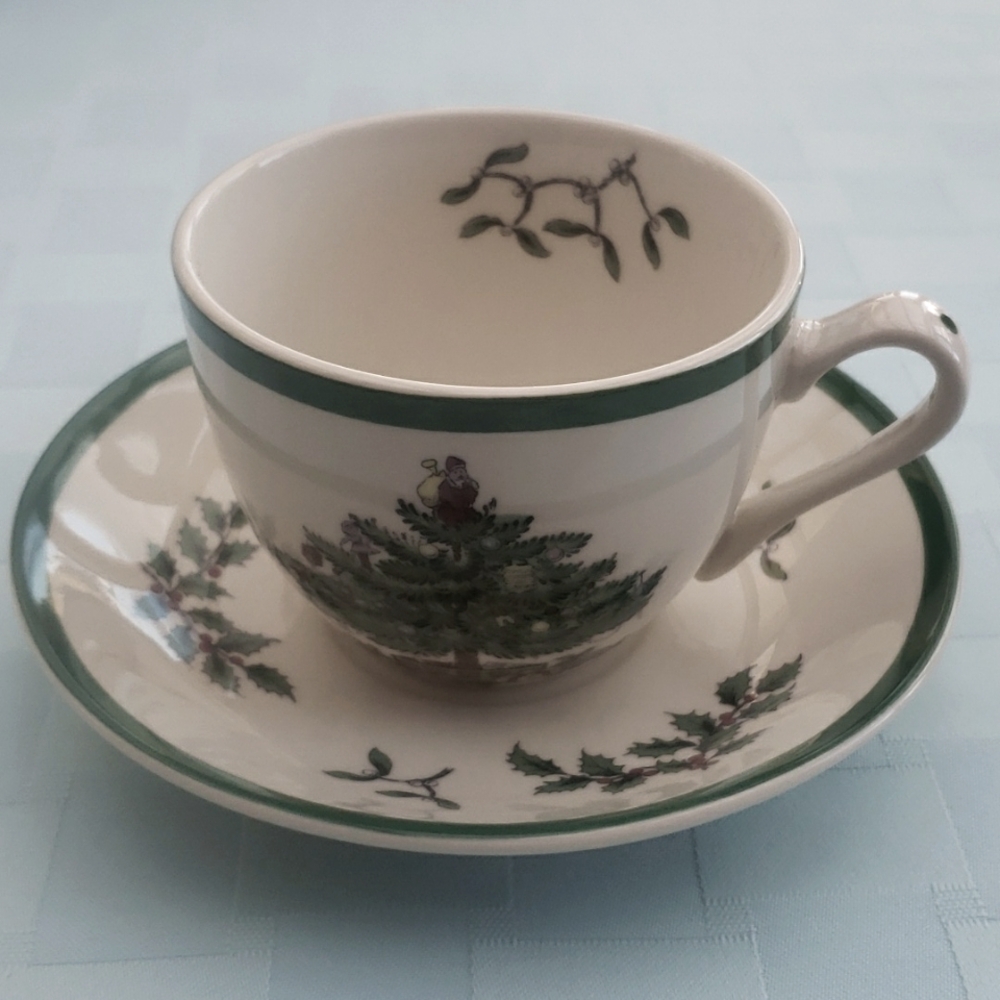 Spode teacup and saucer, Christmas Tree pattern